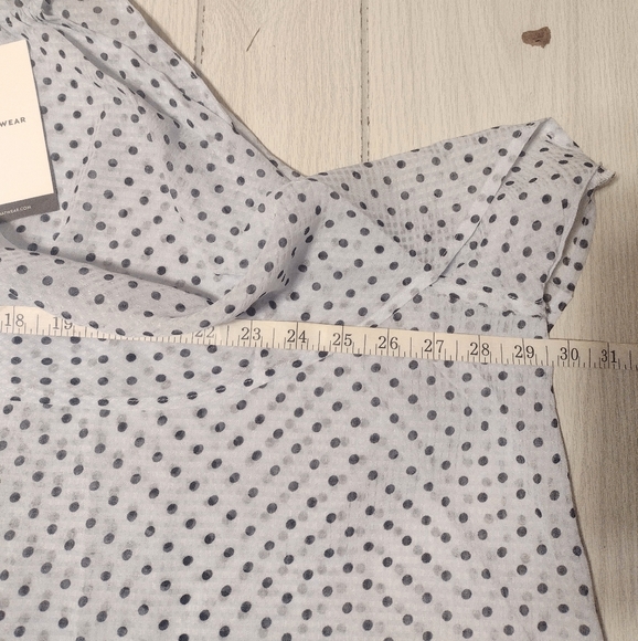 Who What Wear Women's Sleeveless Polka Dot Top  Blue Sz 3X - Picture 4 of 5